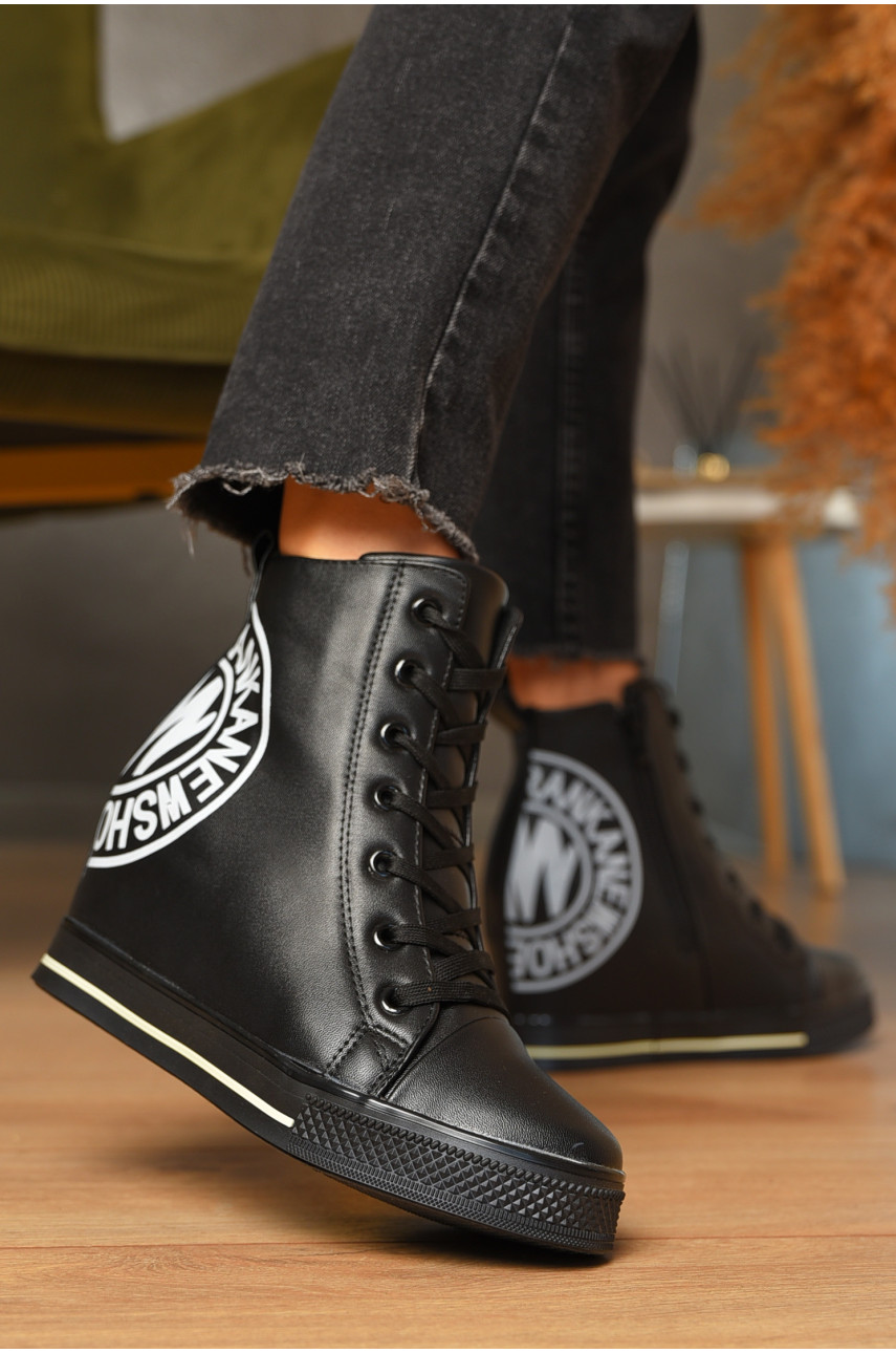 Кроссовки-сникерсы женские черного цвета на шнуровке vt65 206994