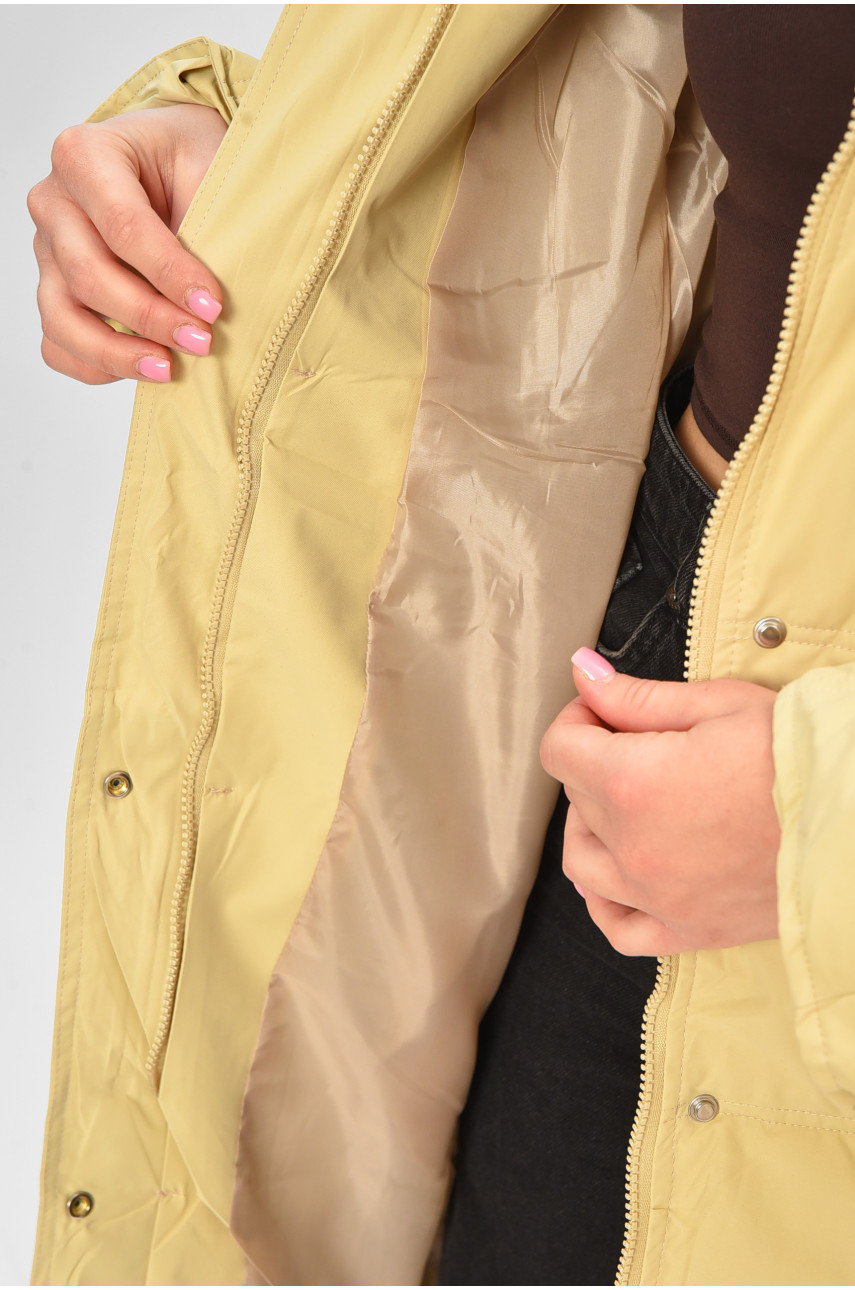 Куртка жіноча демісезонна бежевого кольору. 8832 207171