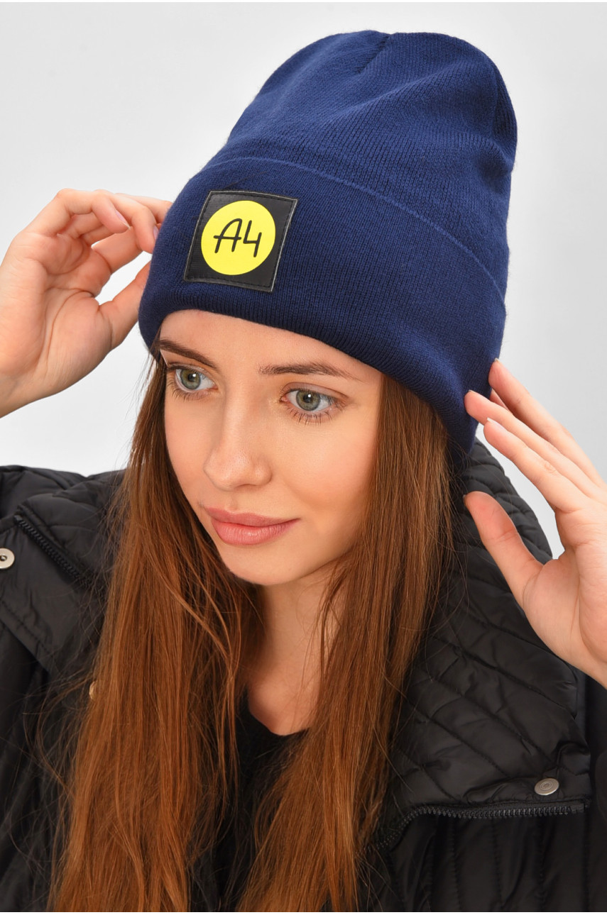 Шапка подростковая на флисе синего цвета с нашивкой 207251