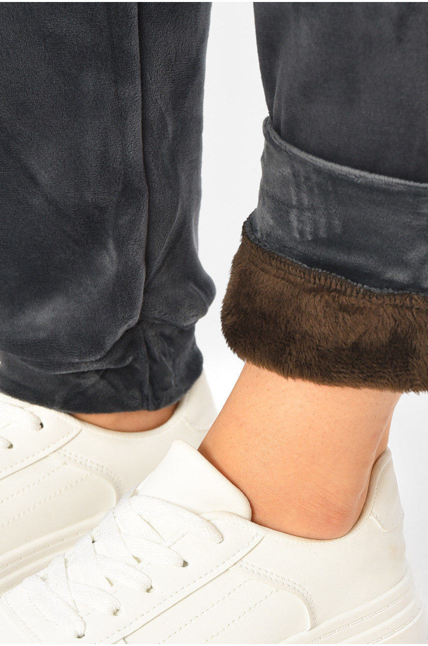 Спортивные штаны женские на искусственном меху тёмно-серого цвета В502 207342 Спортивные штаны женские на искусственном меху тёмно-серого цвета В502 207342