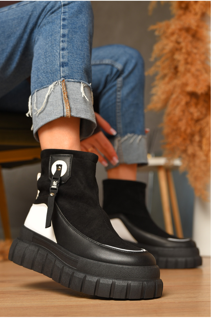Ботинки женские демисезонные черно-белого цвета JP15 207377