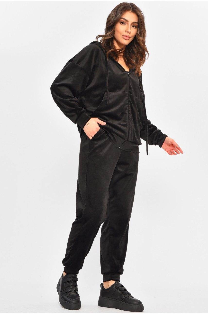 Спортивный костюм женский полубатальный черного цвета 207609