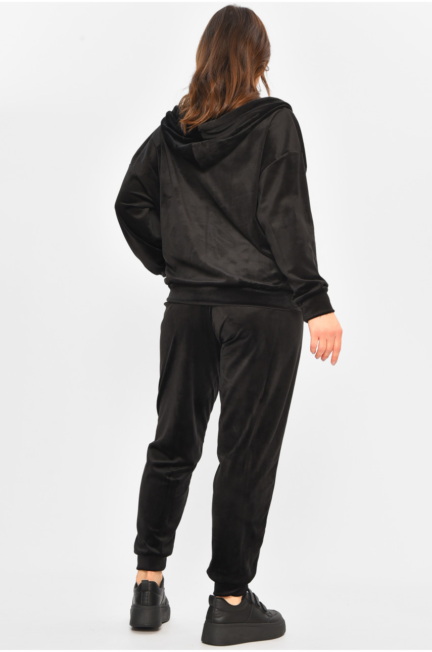 Спортивный костюм женский полубатальный черного цвета 207609