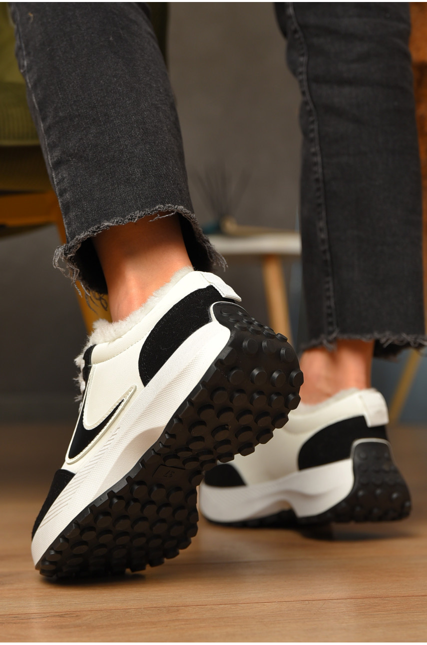 Кроссовки женские зимние черно-белого цвета на шнуровке х556-1 207627