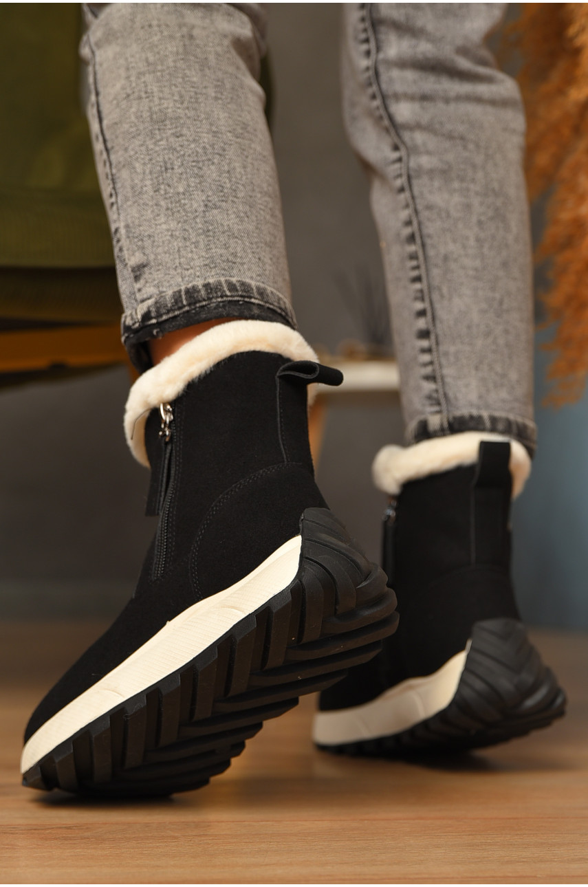 Напівчоботи жіночі зимові чорного кольору на хутрі MD-10 208044