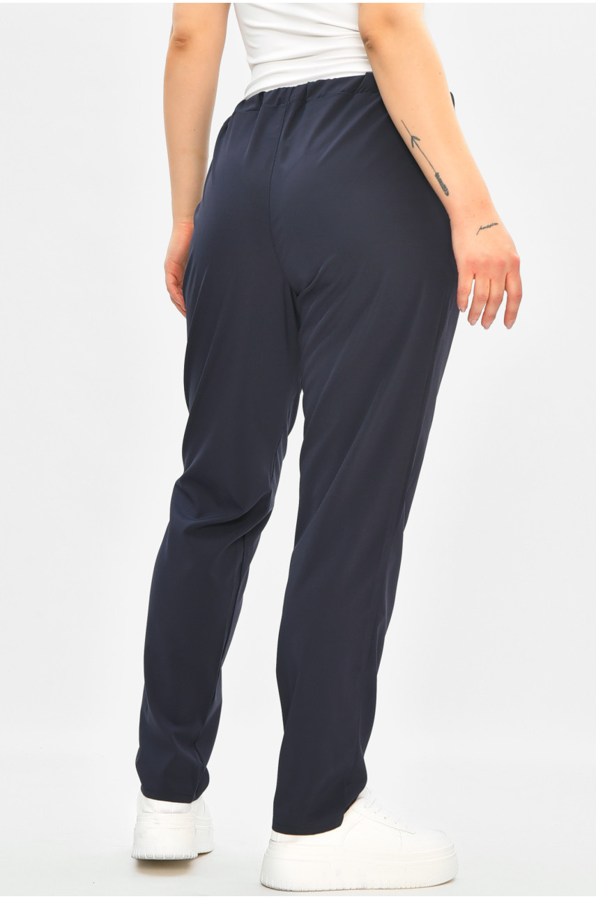 Брюки жіночі однотонні темно-синього кольору 8144 208158