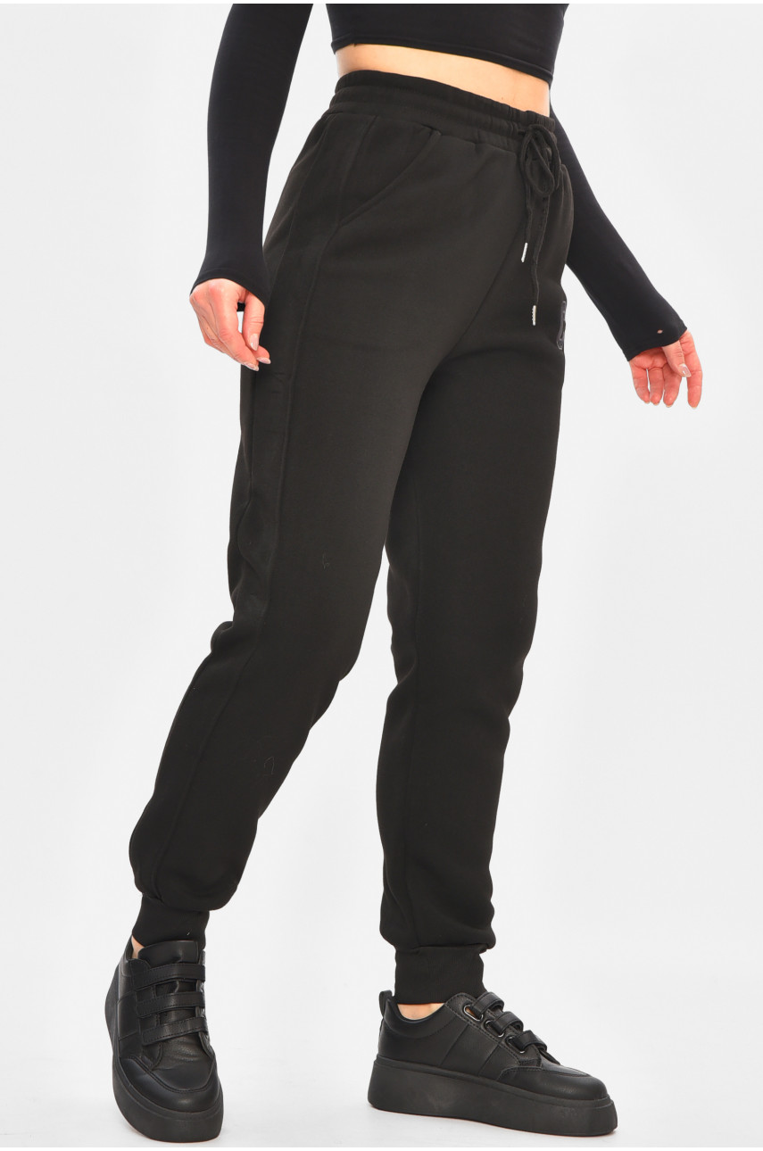 Спортивные штаны женские на флисе черного цвета 9995 208324