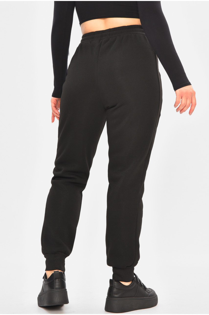Спортивные штаны женские на флисе черного цвета 9995 208324