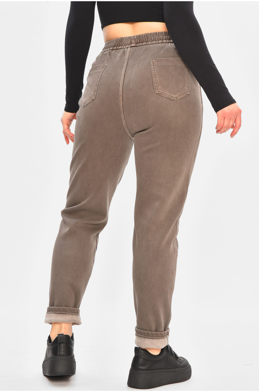 Штаны женские однотонные на флисе коричневого цвета А4111-3 208397