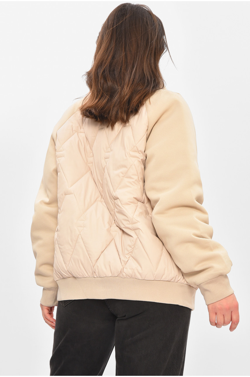 Куртка жіноча демісезонна світло-бежевого кольору 191 208504 Куртка жіноча демісезонна світло-бежевого кольору 191 208504