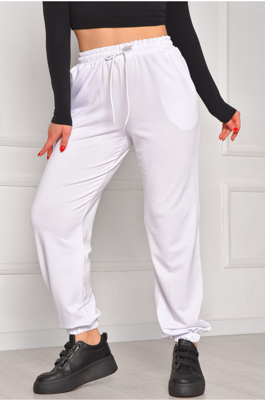 Спортивные штаны женские однотонные белого цвета 448 208603