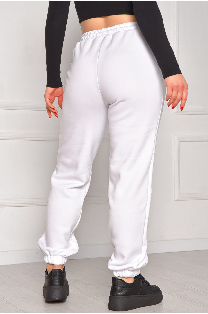 Спортивные штаны женские на флисе белого цвета 350 208621