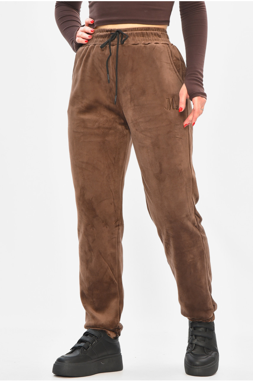 Спортивные штаны женские на искусственном меху коричневого цвета В505 208866