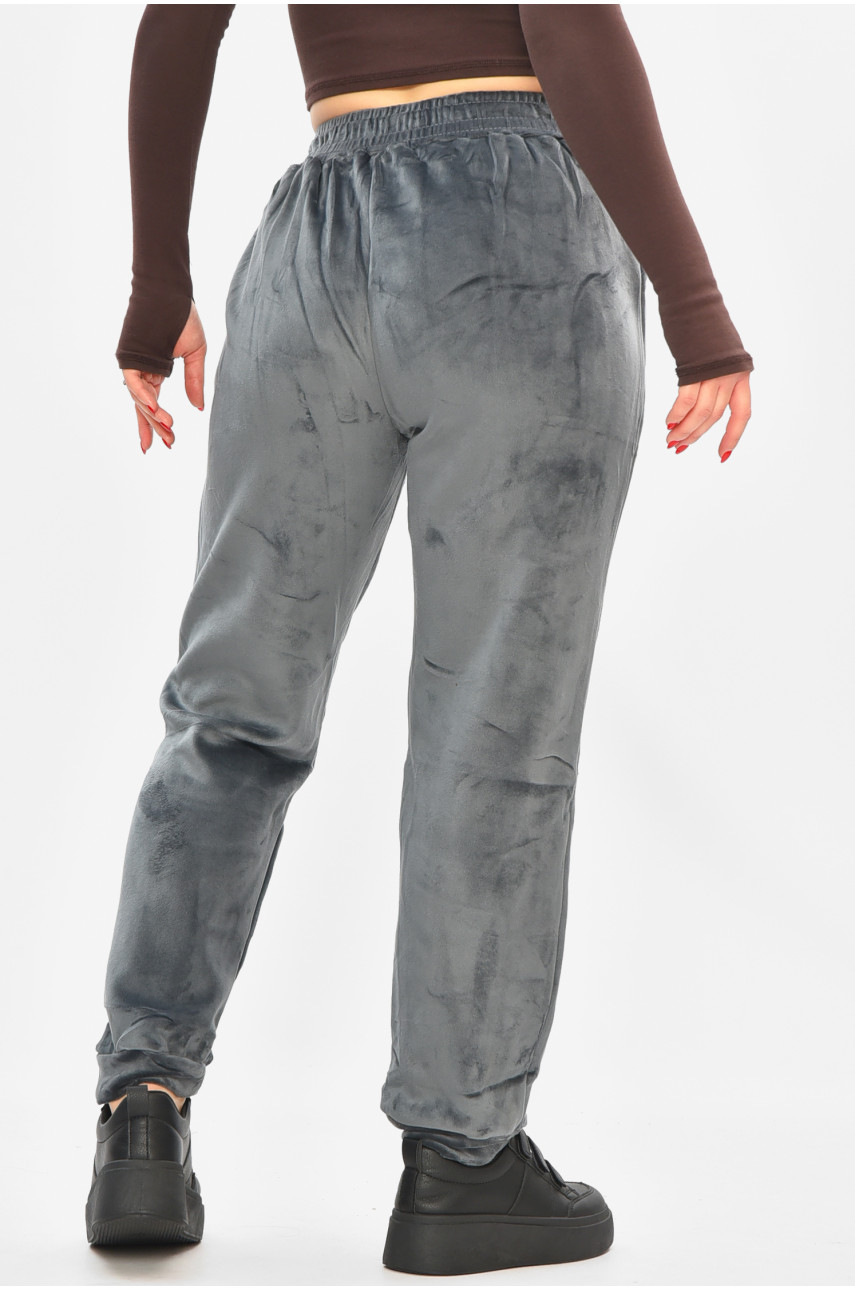 Спортивные штаны женские на искусственном меху серого цвета В505 208867