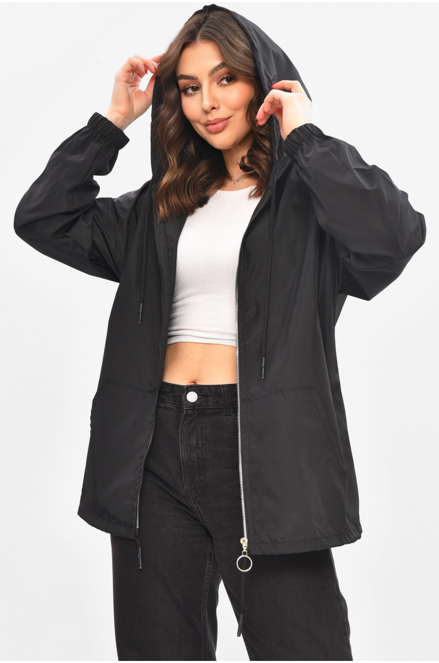 Вітровка жіноча однотонна чорного кольору 1002 209020