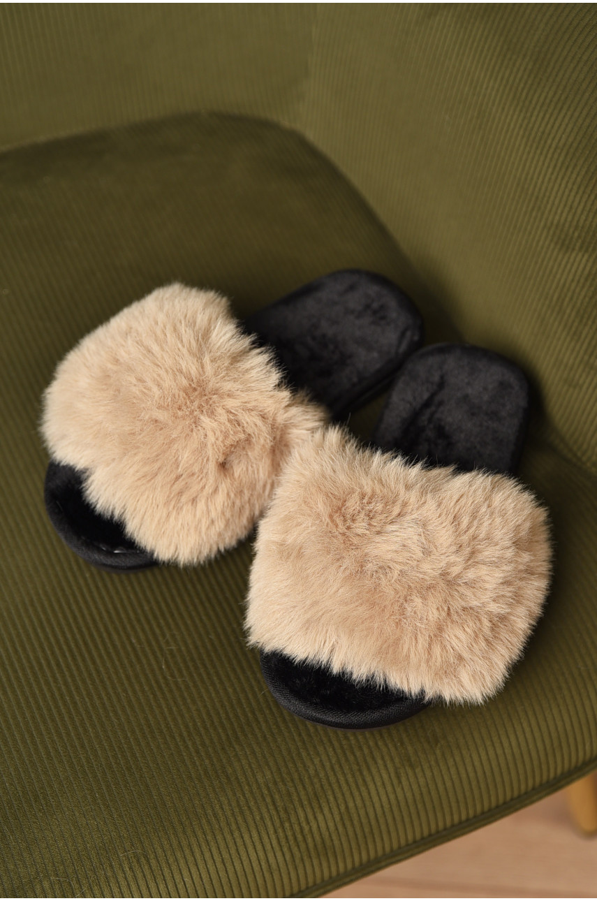 Капці домашні жіночі хутряні бежевого кольору 88С 209334