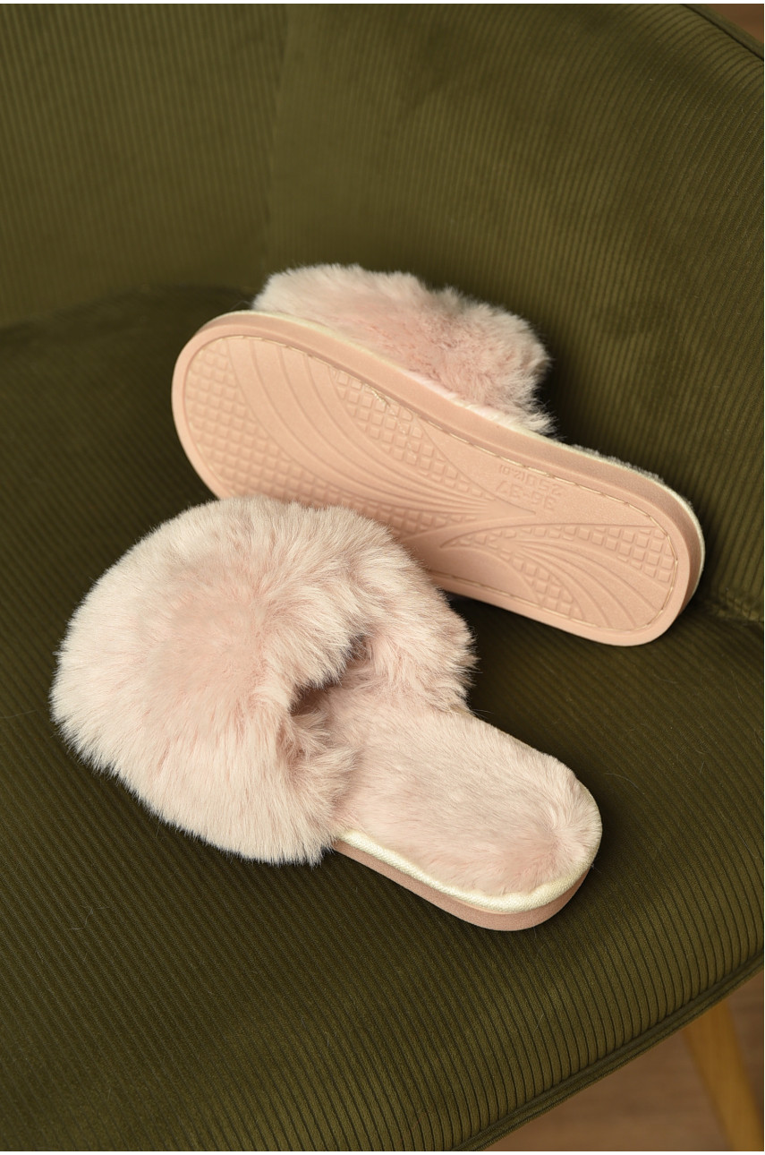 Капці домашні жіночі хутряні світло-бежевого кольору р-2 209337 Капці домашні жіночі хутряні світло-бежевого кольору р-2 209337