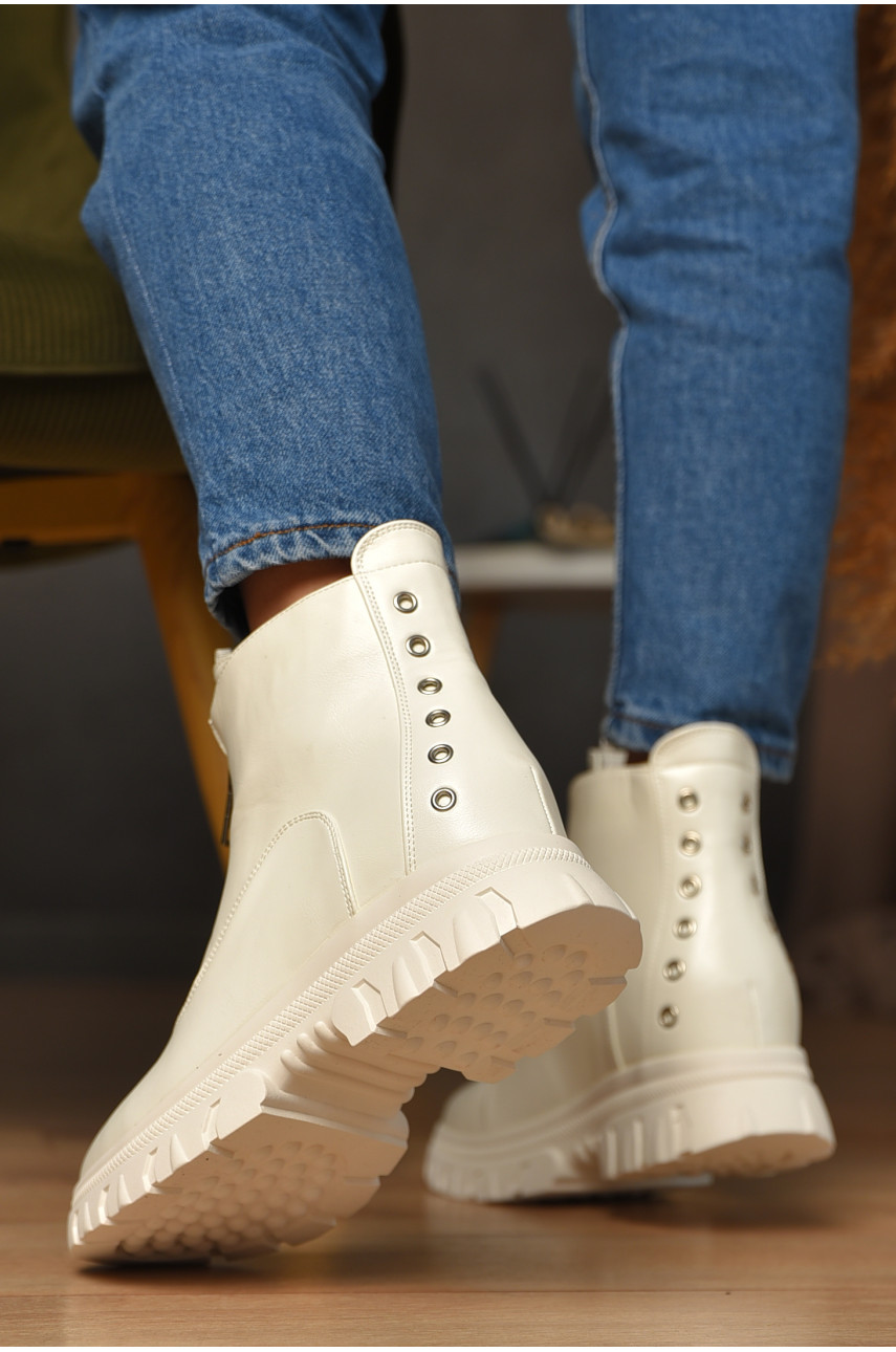 Ботинки женские демисезонные белого цвета 148-5 209370