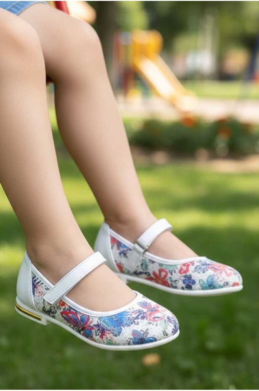 Туфлі для дівчинки білого кольору 126-1 209545