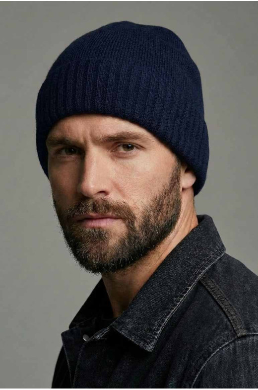 Шапка мужская на флисе темно-синего цвета 209581