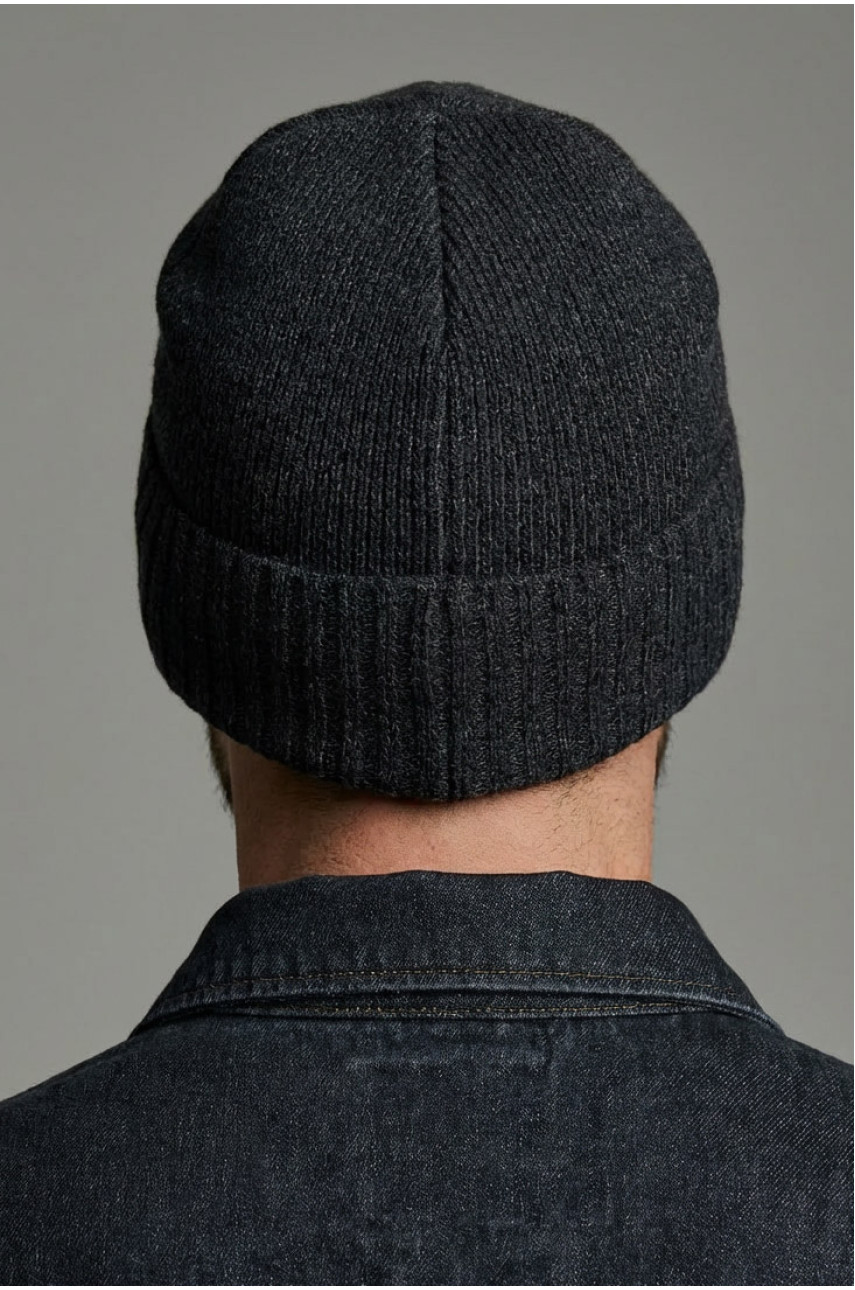 Шапка мужская однотонная на флисе тёмно-серого цвета 209584