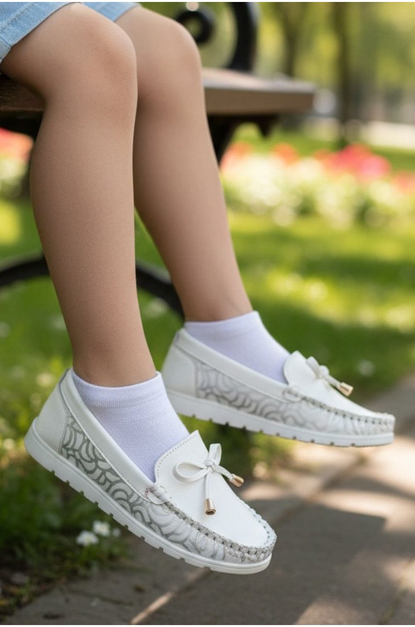 Мокасини дитячі для дівчинки білого кольору 1736-1 209587