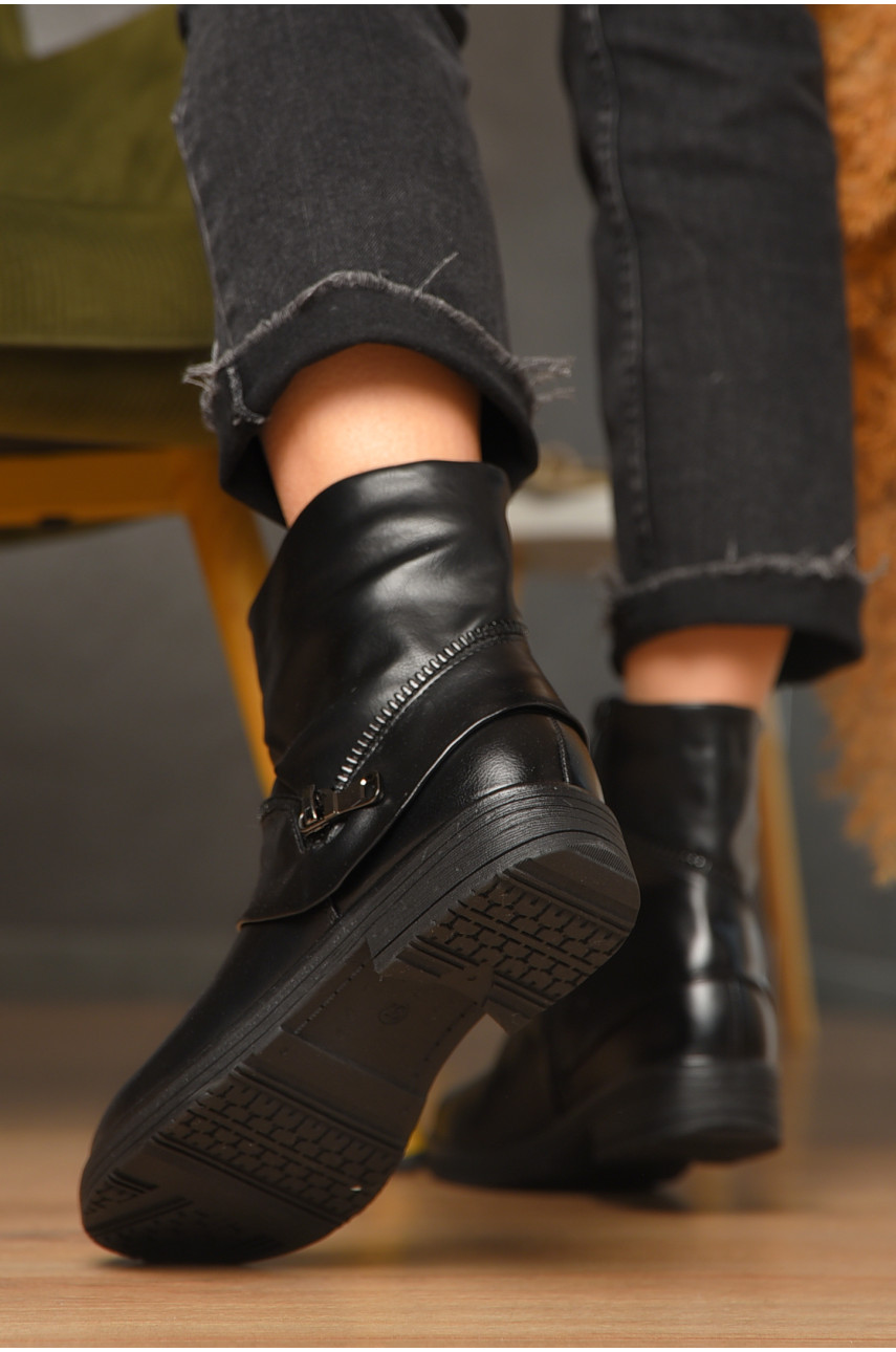 Черевики жіночі демісезонні чорного кольору на флісі 2042 209600 Черевики жіночі демісезонні чорного кольору на флісі 2042 209600