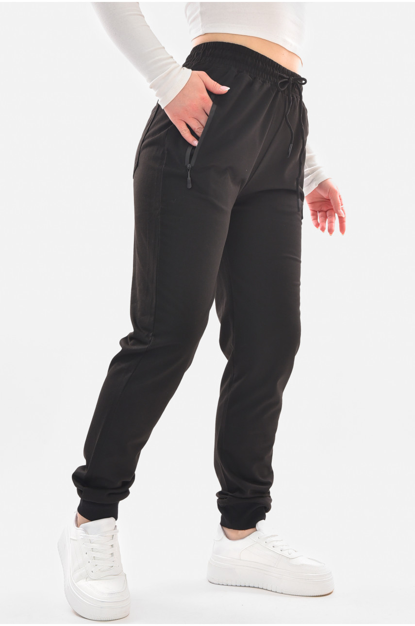 Спортивные штаны женские полубатальные черного цвета 2076-19 210048