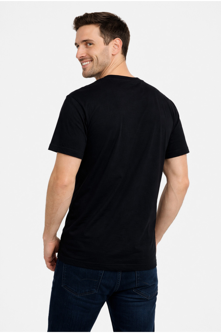 Футболка чоловіча батальна однотонна чорного кольору 210131