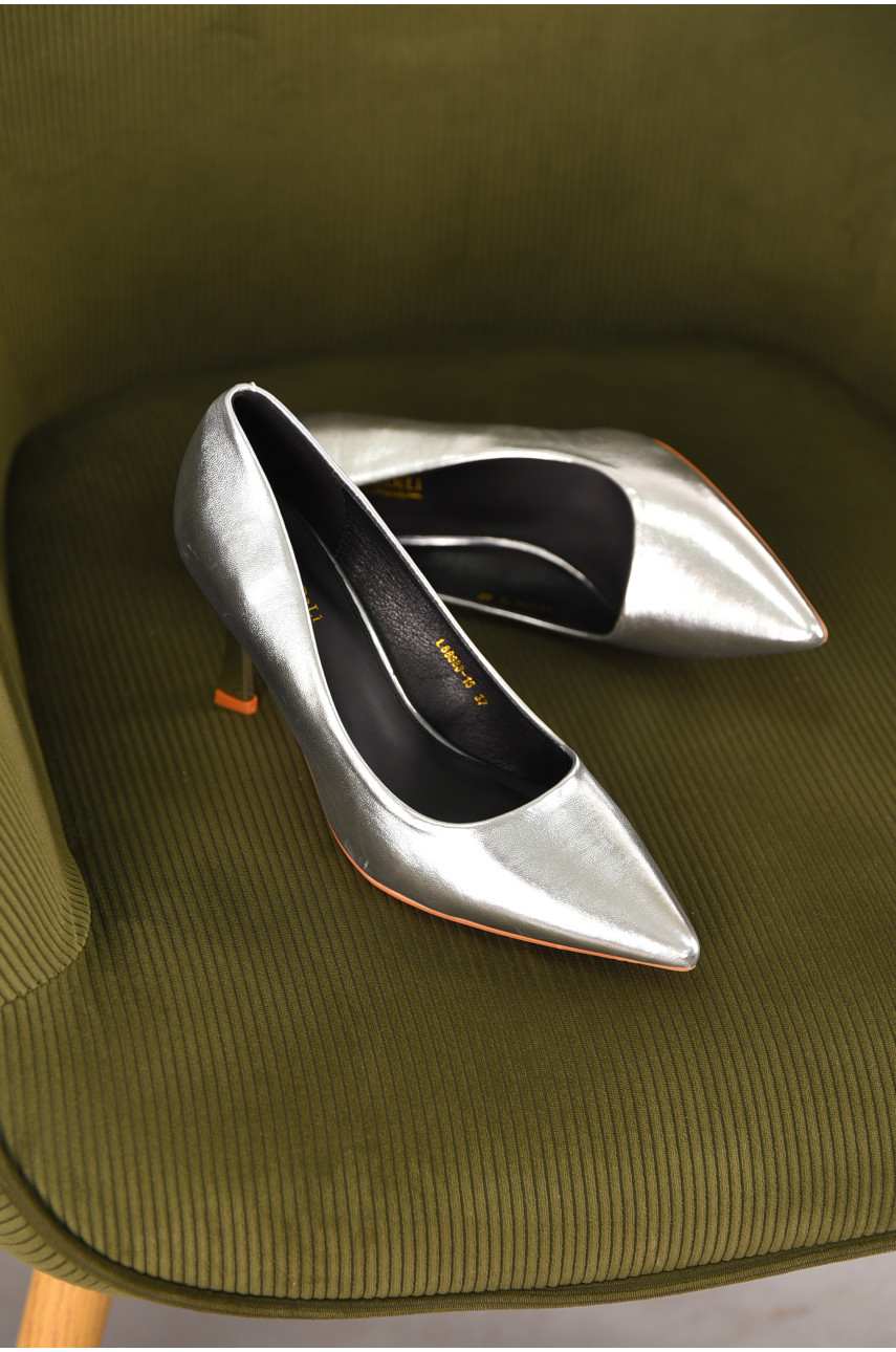 Туфли женские серебристого цвета L88888-18 210139 Туфли женские серебристого цвета L88888-18 210139