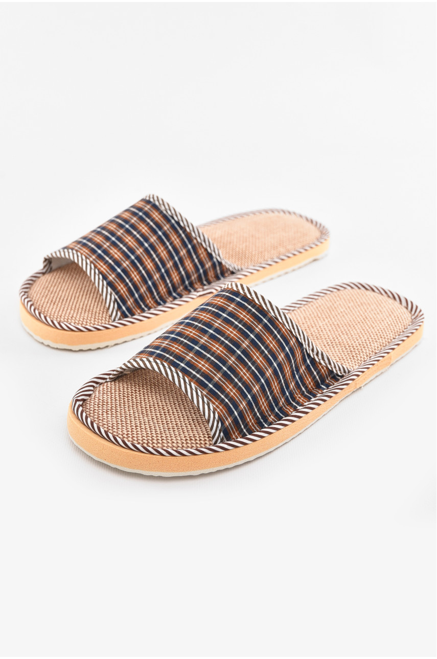 Тапочки комнатные мужские коричневого цвета 210306