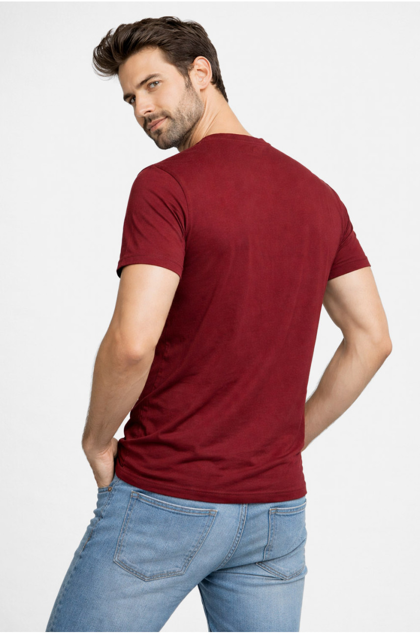 Футболка мужская бордового цвета с принтом 210407