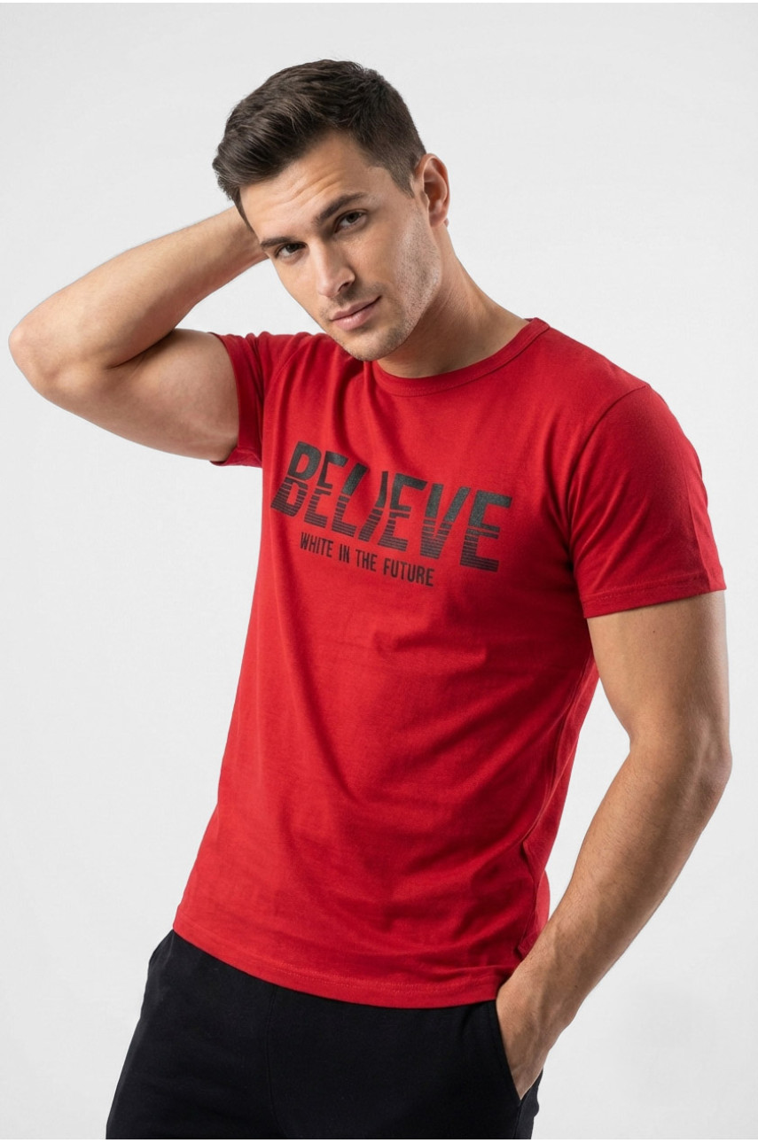 Футболка мужская красного цвета с принтом 210413
