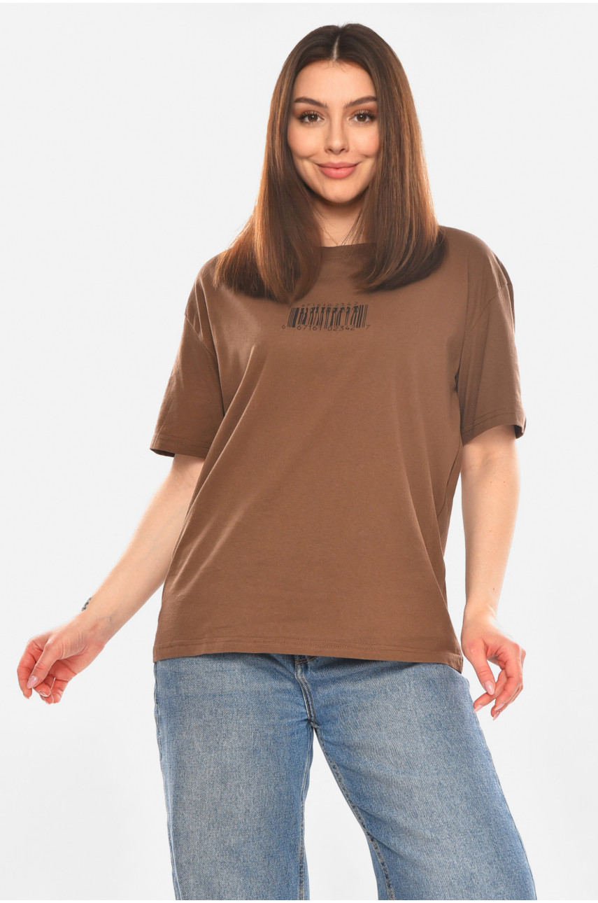 Футболка жіноча коричневого кольору з принтом 93128 210439