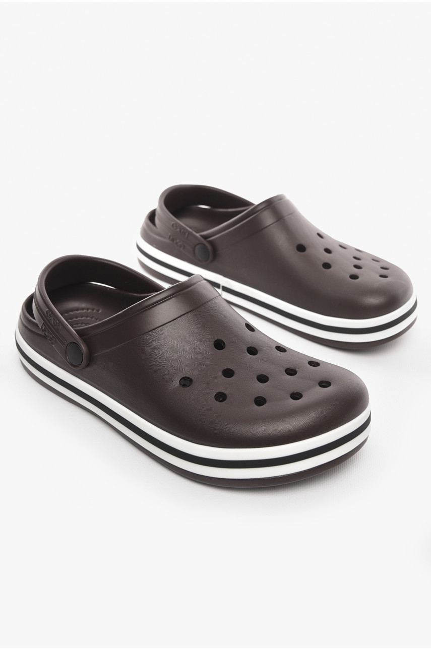 Кроксы мужские темно-коричневого цвета 520 210440