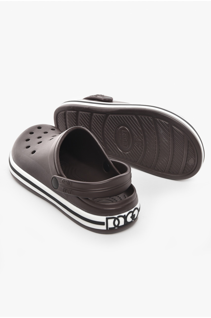 Кроксы мужские темно-коричневого цвета 520 210440