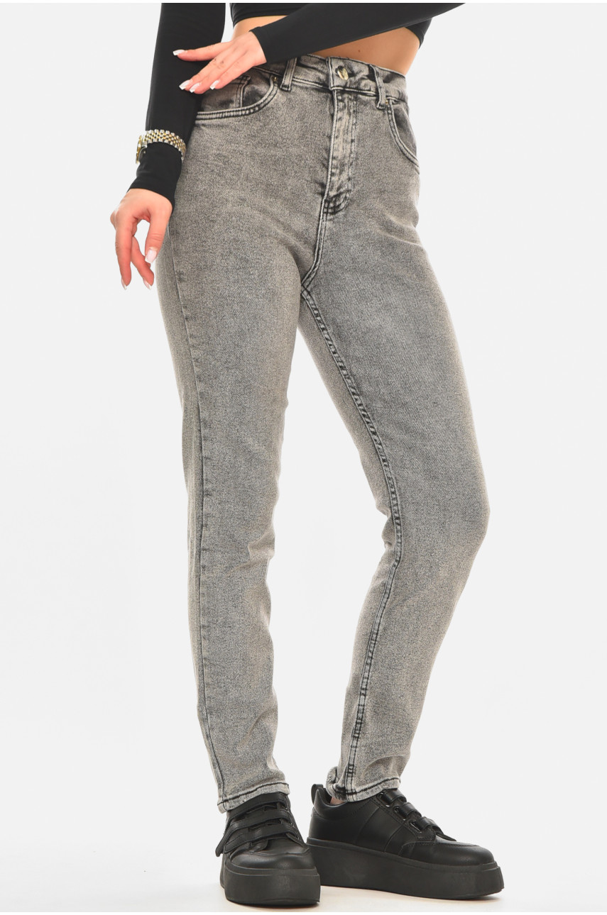 Джинсы женские однотонные серого цвета 00585 210537