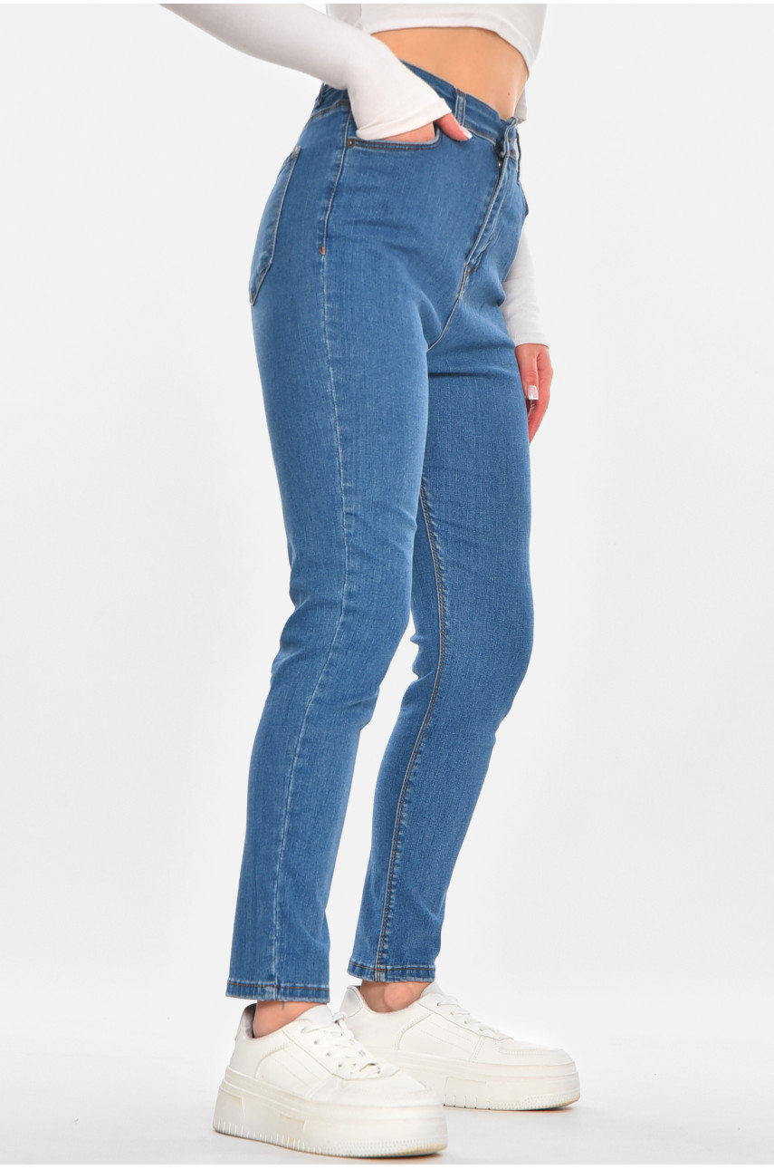 Джинси жіночі однотонні блакитного кольору 210852