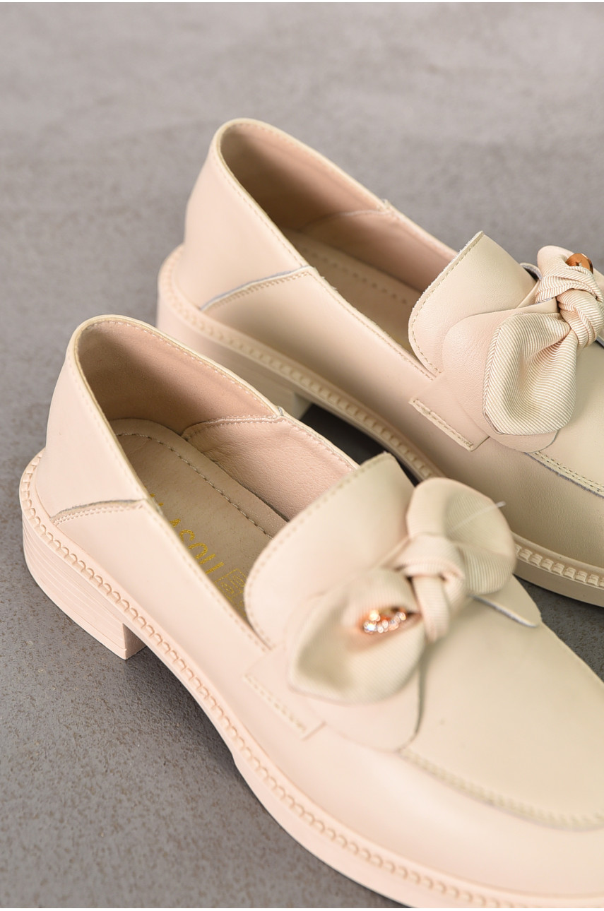 Туфли-лоферы женские бежевого цвета 92-3 210965 Туфли-лоферы женские бежевого цвета 92-3 210965