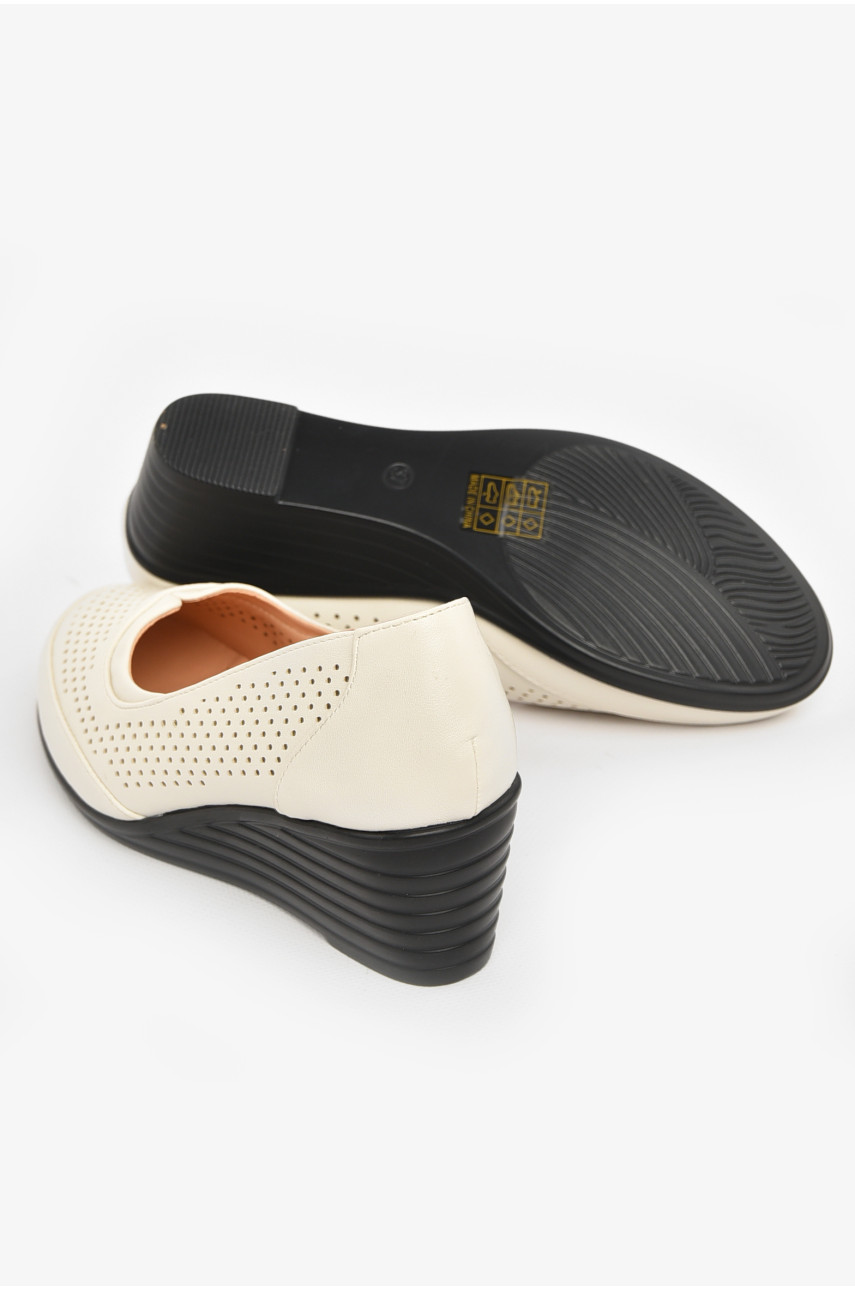 Туфли женские молочного цвета 02-4в 210996