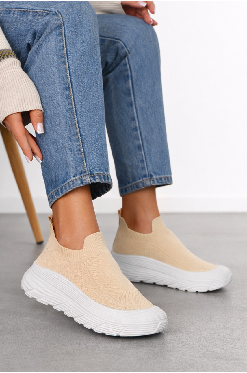 Слипоны женские бежевого цвета 14-2 211000