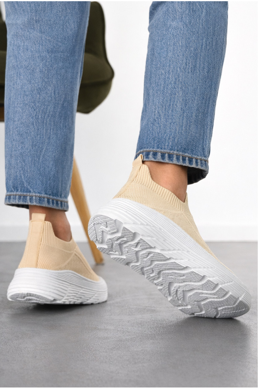 Слипоны женские бежевого цвета 14-2 211000 Слипоны женские бежевого цвета 14-2 211000