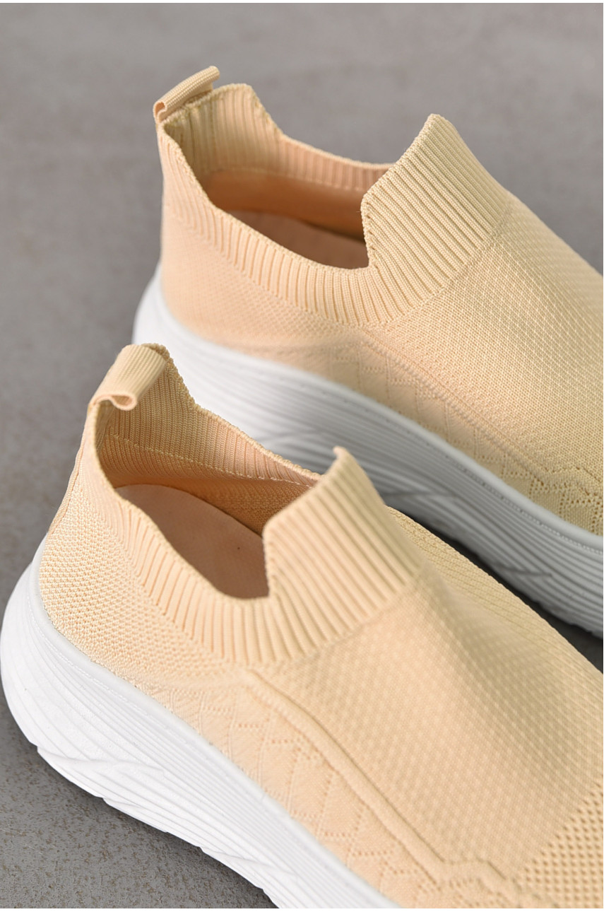 Слипоны женские бежевого цвета 14-2 211000 Слипоны женские бежевого цвета 14-2 211000