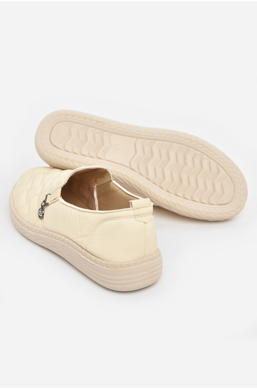 Мокасины женские молочного цвета 202-6 211024
