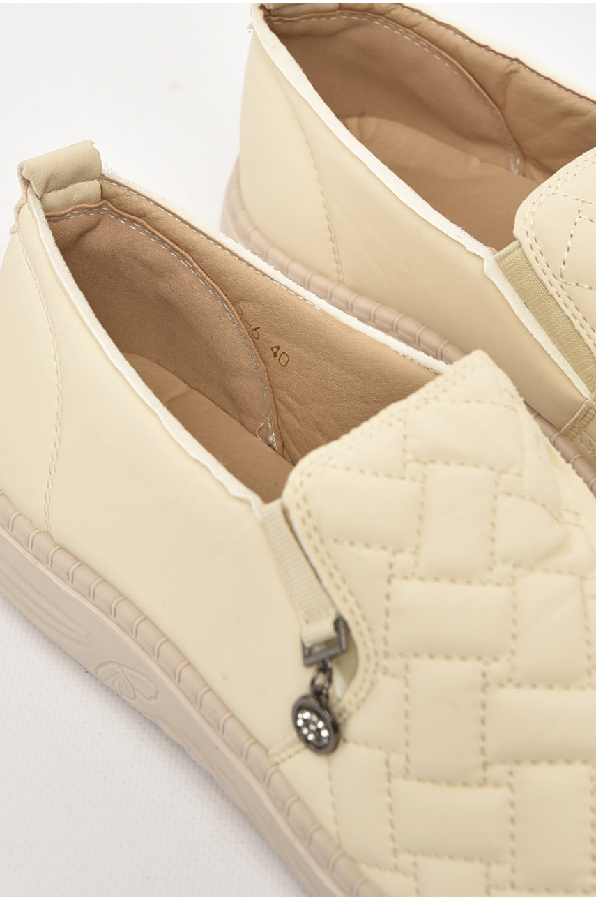 Мокасины женские молочного цвета 202-6 211024