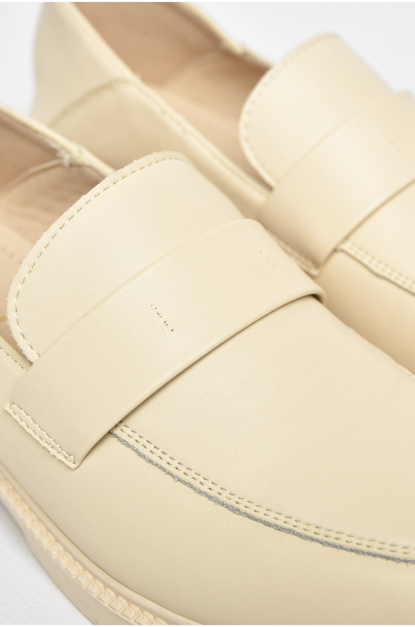 Туфли-лоферы женские бежевого цвета Уценка 92-3 211097