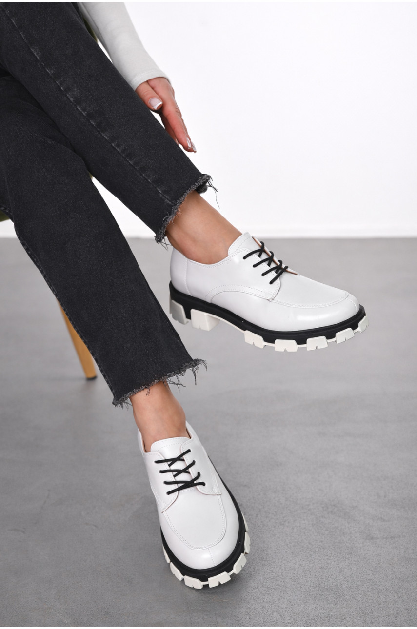 Лофери жіночі білого кольору TD222-26 211123