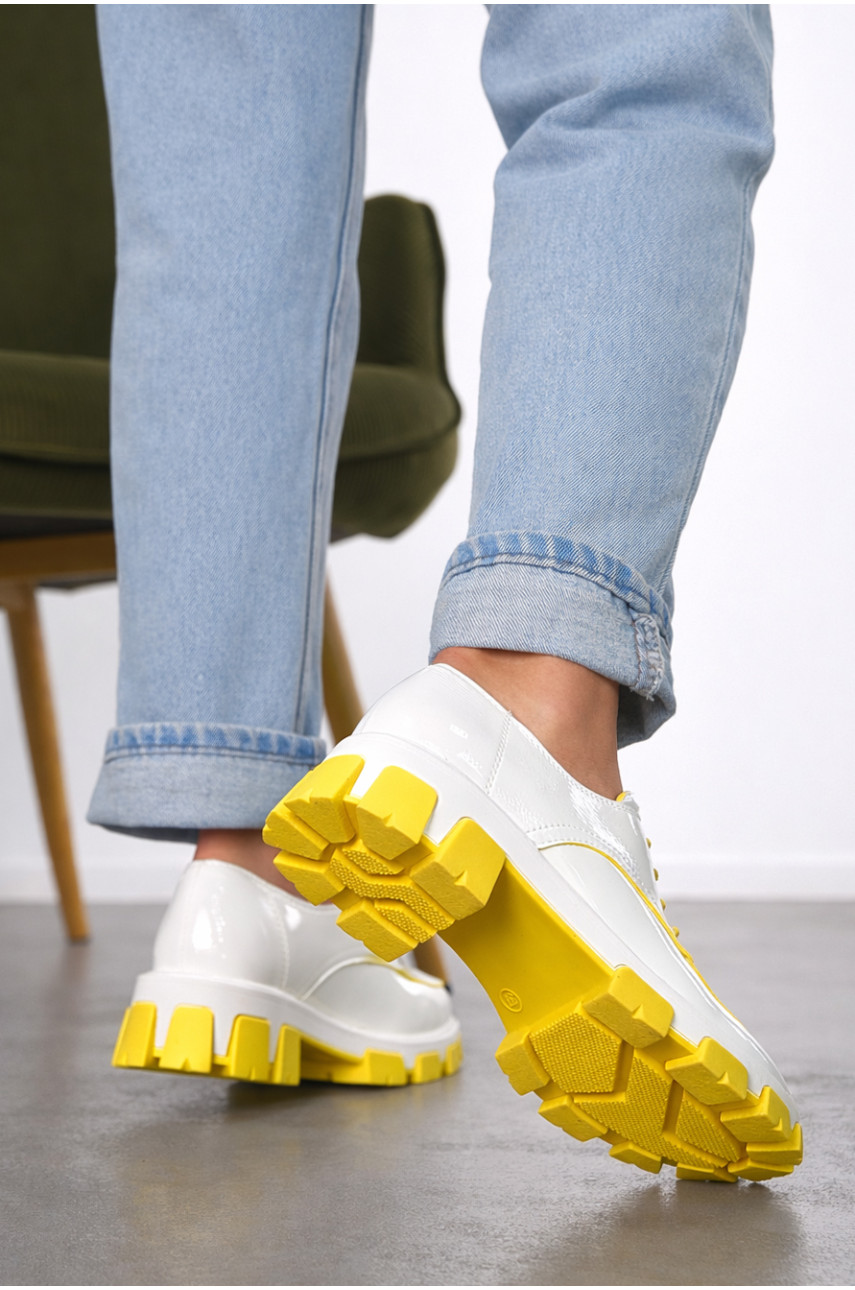 Лофери жіночі білого кольору TD222-88 211124