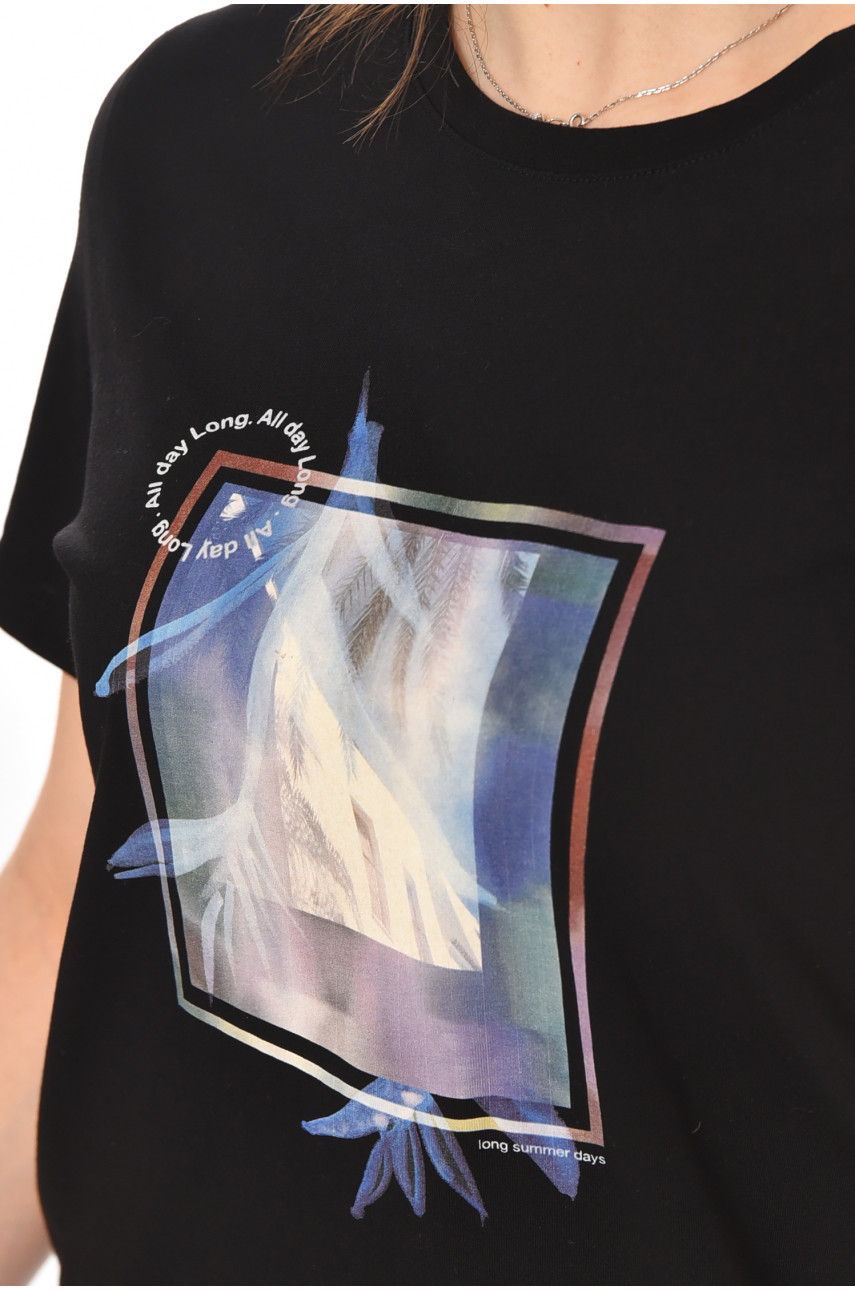 Футболка жіноча чорного кольору з принтом 211160 Футболка жіноча чорного кольору з принтом 211160