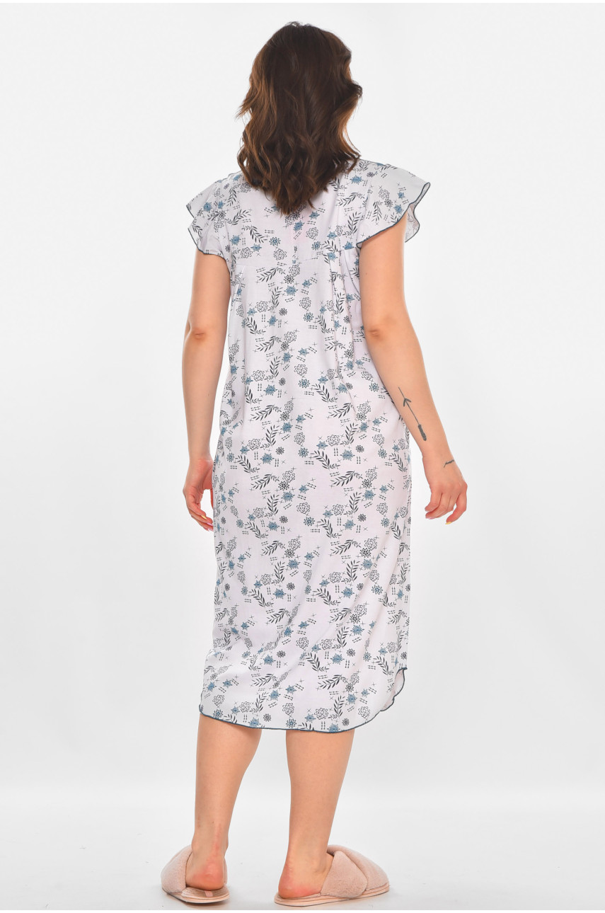 Ночная рубашка женская полубатальная белого цвета с принтом 010 211267